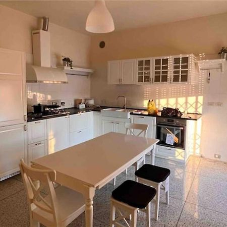 Camere In Appartamento Condiviso Vista San Luca Bologna Esterno foto