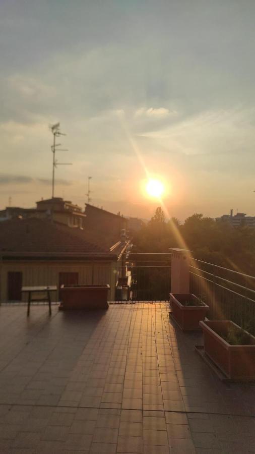 Camere In Appartamento Condiviso Vista San Luca Bologna Esterno foto