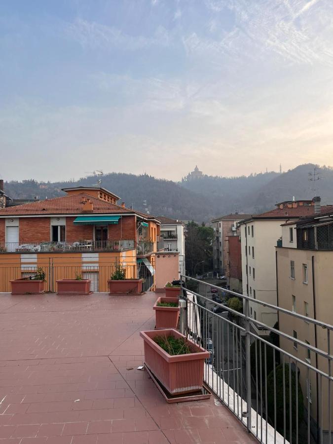 Camere In Appartamento Condiviso Vista San Luca Bologna Esterno foto