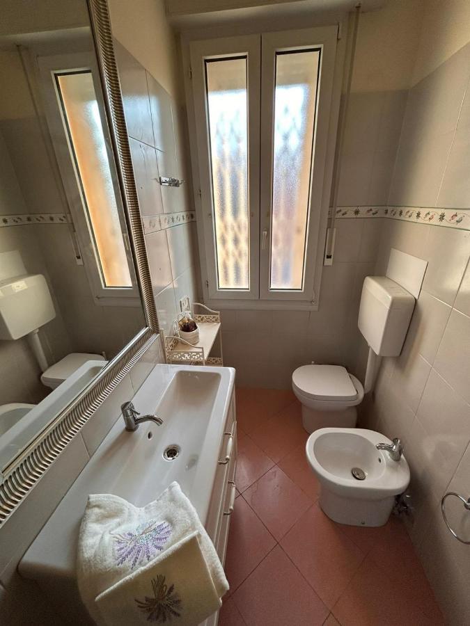 Camere In Appartamento Condiviso Vista San Luca Bologna Esterno foto