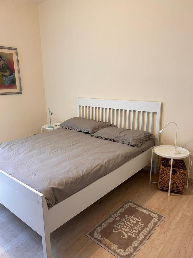 Camere In Appartamento Condiviso Vista San Luca Bologna Esterno foto
